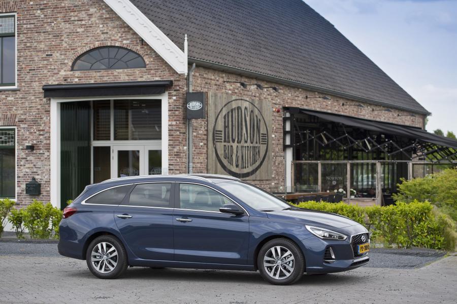  Hyundai i30 Wagon (PD) 2017 года  (WW) (фото 33 из 45)